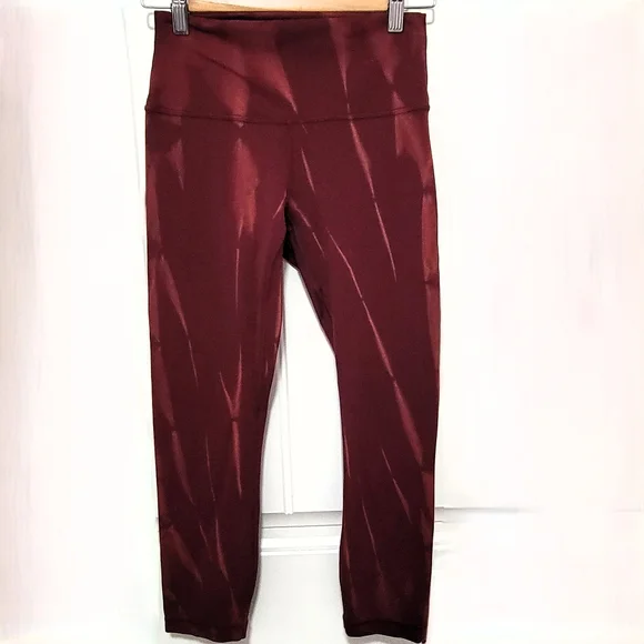 Lululemon Wunder Train High-rise Crop 23” Red Merlot Printed Everlux Size 6 - Picture 2 of 7